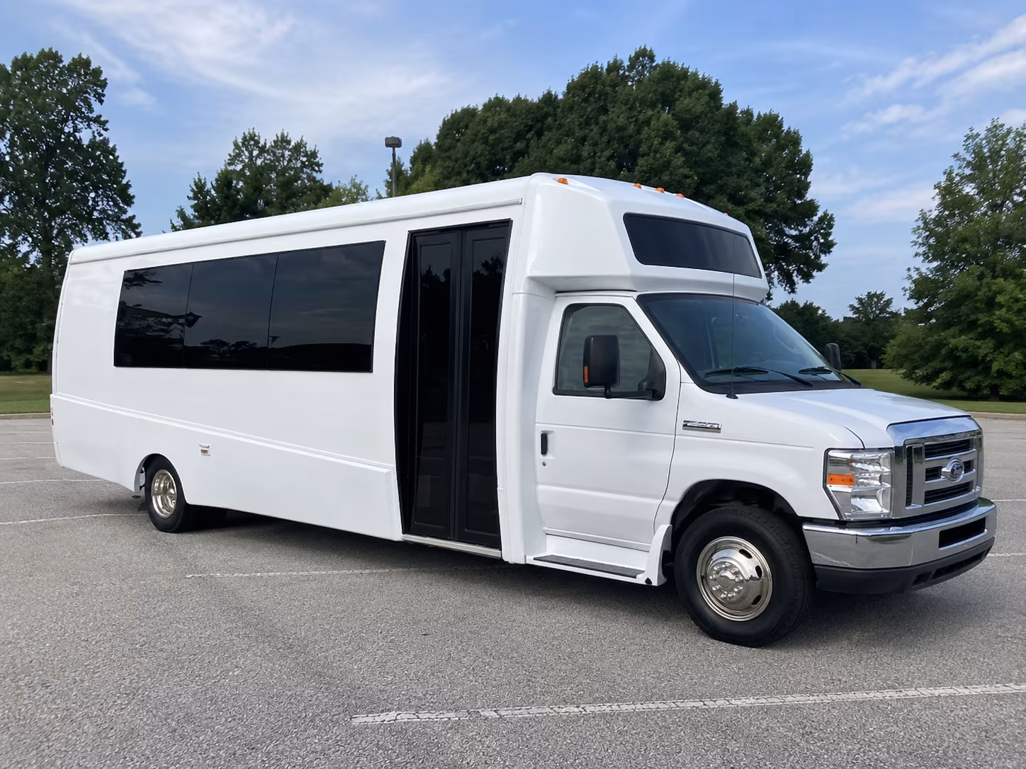 aventura 18 passenger party bus