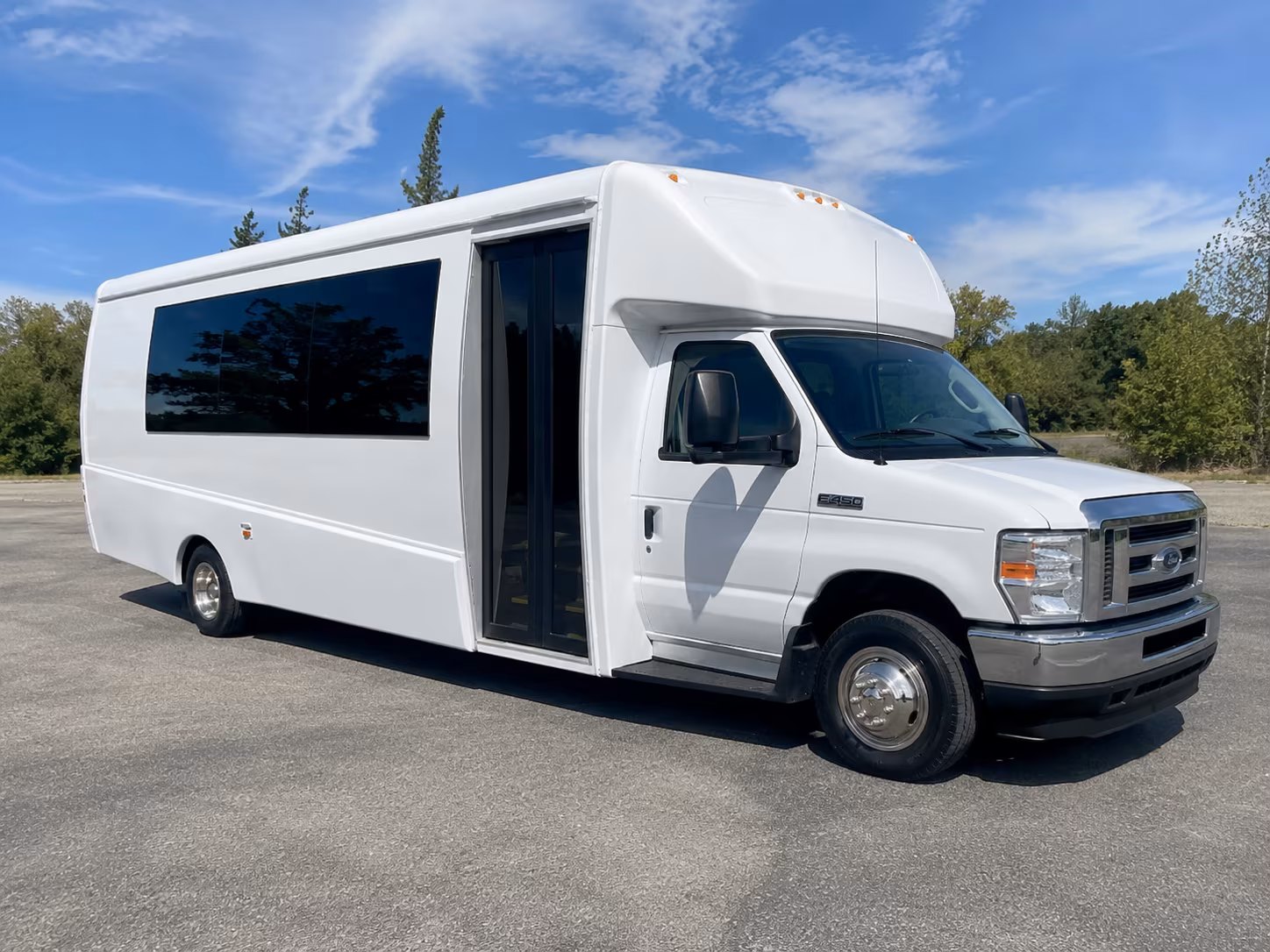 gulfstream park racing casino night live racing gaming party bus