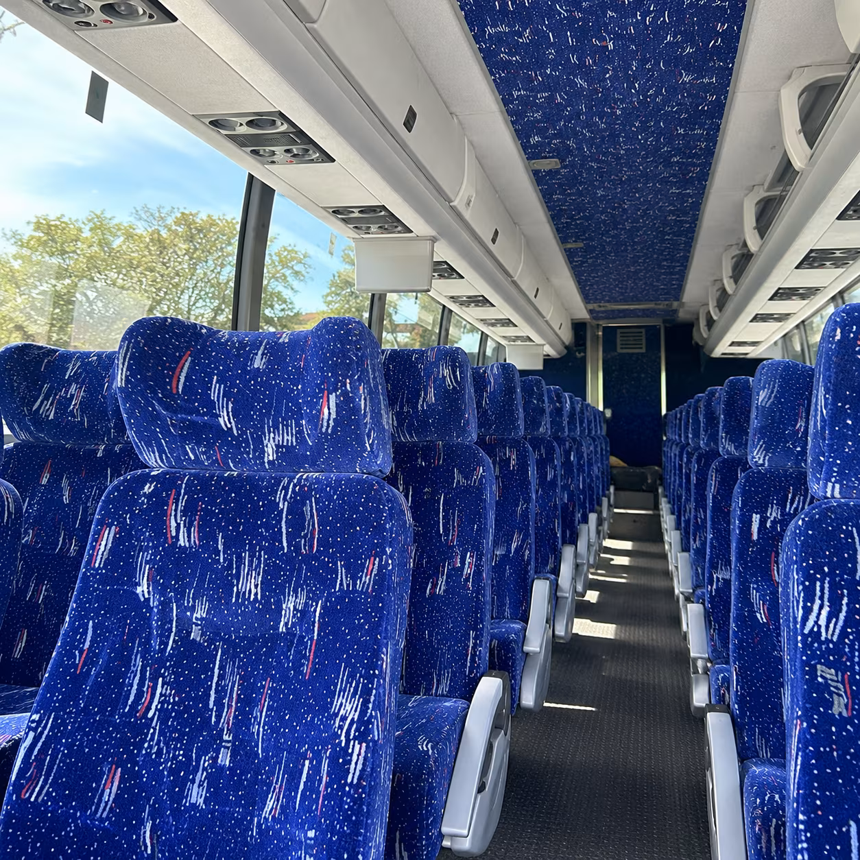 take your class to frost science or pamm with easy group transportation